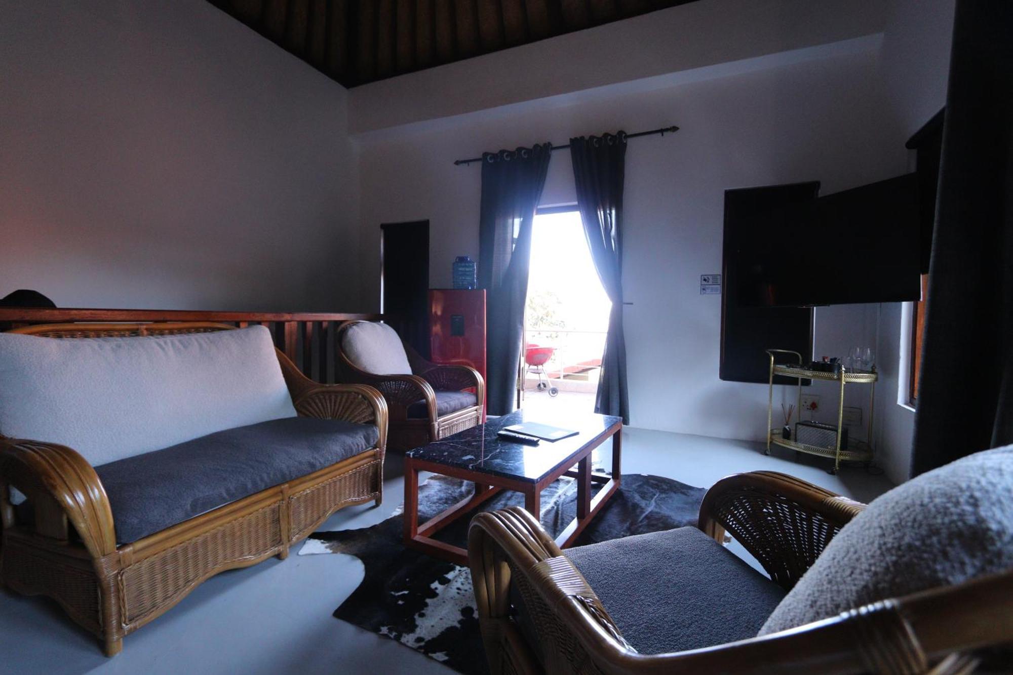 Bali At Scenic Haven Lodge In Хартбиспурт Экстерьер фото