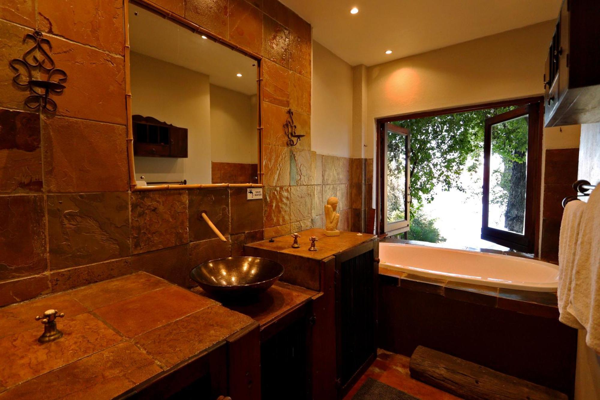 Bali At Scenic Haven Lodge In Хартбиспурт Экстерьер фото